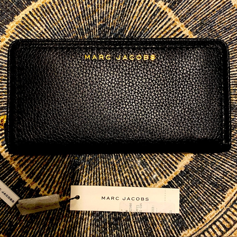 Marc Jacobs wallet